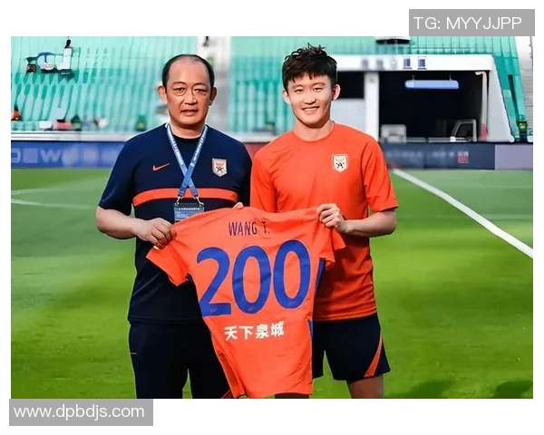 水原三星与江原FC激战正酣比赛比分揭晓引发球迷热议